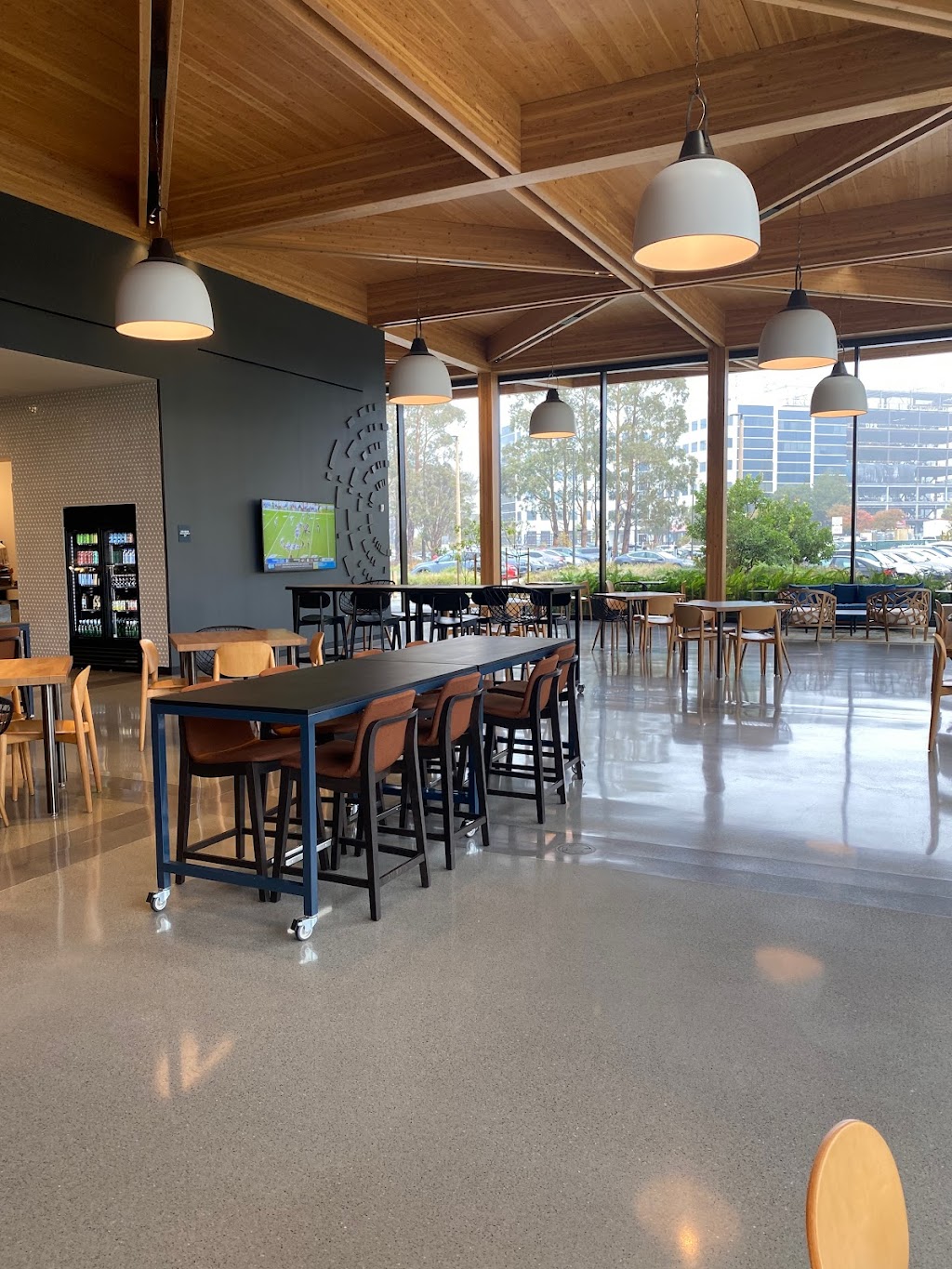 The Lighthouse | restaurant | 685 Gateway Blvd, South San Francisco, CA 94080, USA | 6507350236 OR +1 650-735-0236