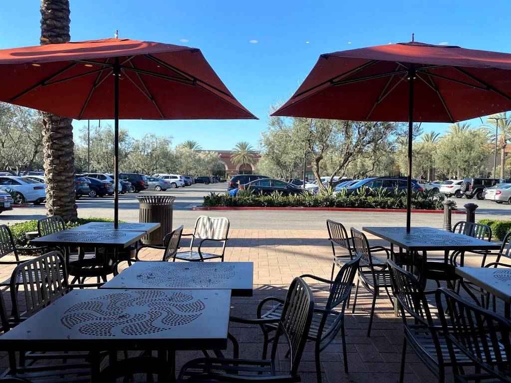 Starbucks | cafe | 6364 Irvine Blvd, Irvine, CA 92620, USA | 9497860825 OR +1 949-786-0825