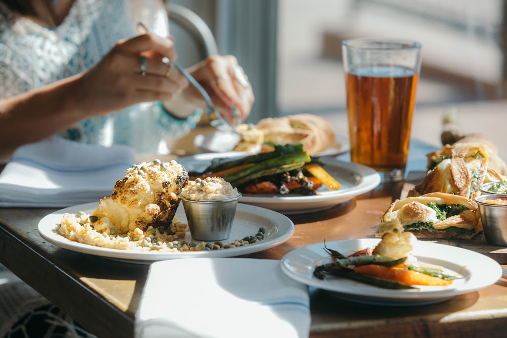 Bower Lodge | restaurant | 3900 N Wolf Creek Dr, Eden, UT 84310, USA | 3853263690 OR +1 385-326-3690