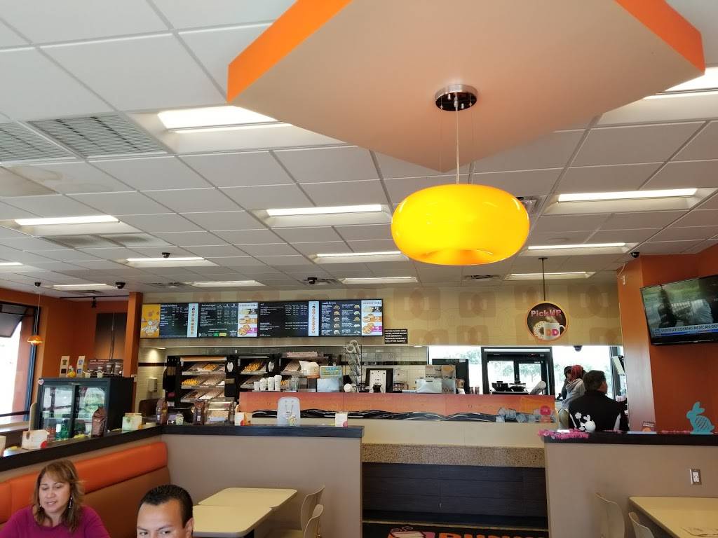 Dunkin | bakery | 915 N US-27, Minneola, FL 34715, USA | 3522431227 OR +1 352-243-1227