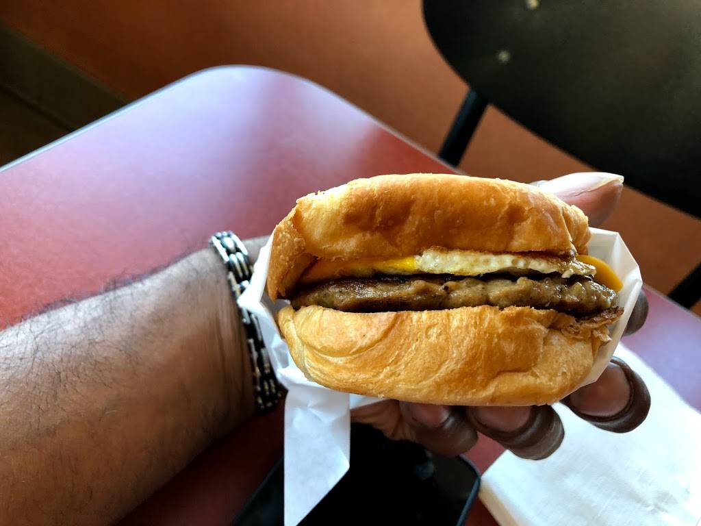 Jack in the Box | restaurant | 15651 Nordhoff St, North Hills, CA 91343, USA | 8188939919 OR +1 818-893-9919