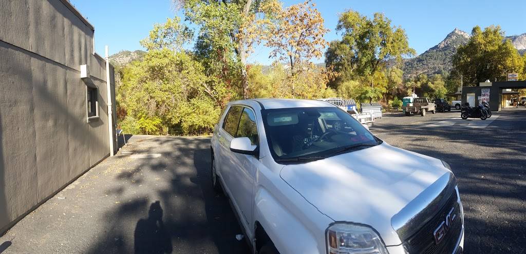 Tollhouse Market & Grill | restaurant | 28524 Tollhouse Rd, Tollhouse, CA 93667, USA | 5598555213 OR +1 559-855-5213