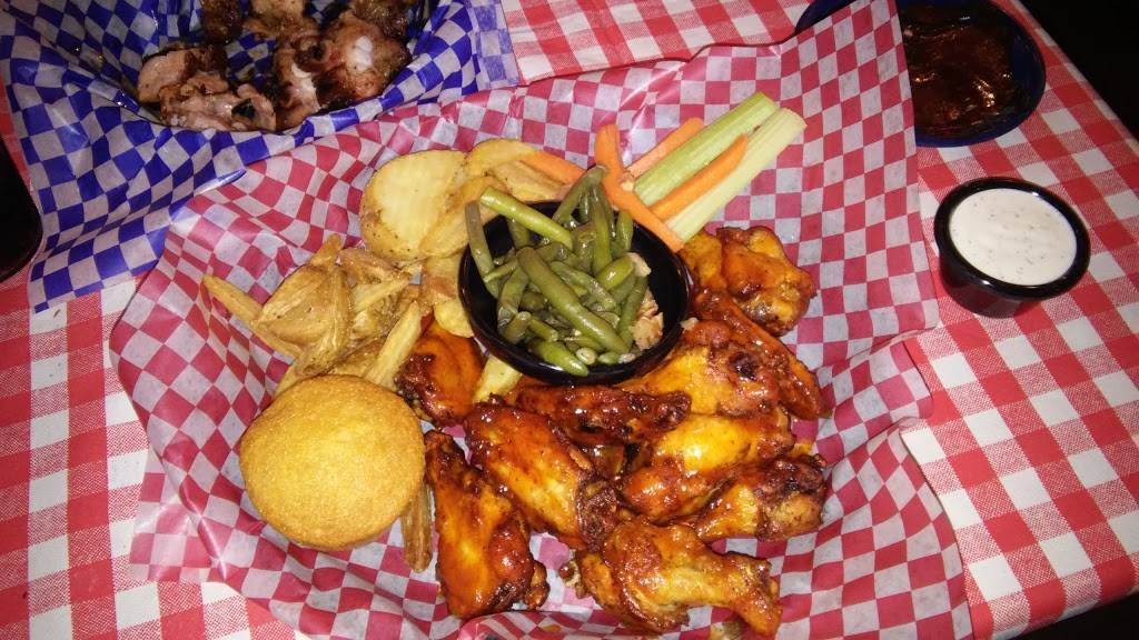 Famous Daves Bar-B-Que | restaurant | 13445 Tegler Dr, Noblesville, IN 46060, USA | 3177731700 OR +1 317-773-1700