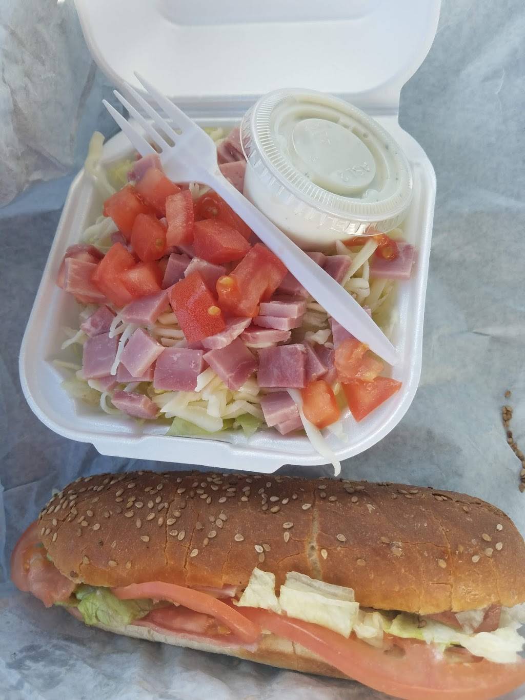 Andys Pizza & Subs | restaurant | 3230, 22118 West Rd, Woodhaven, MI 48183, USA | 7346752600 OR +1 734-675-2600