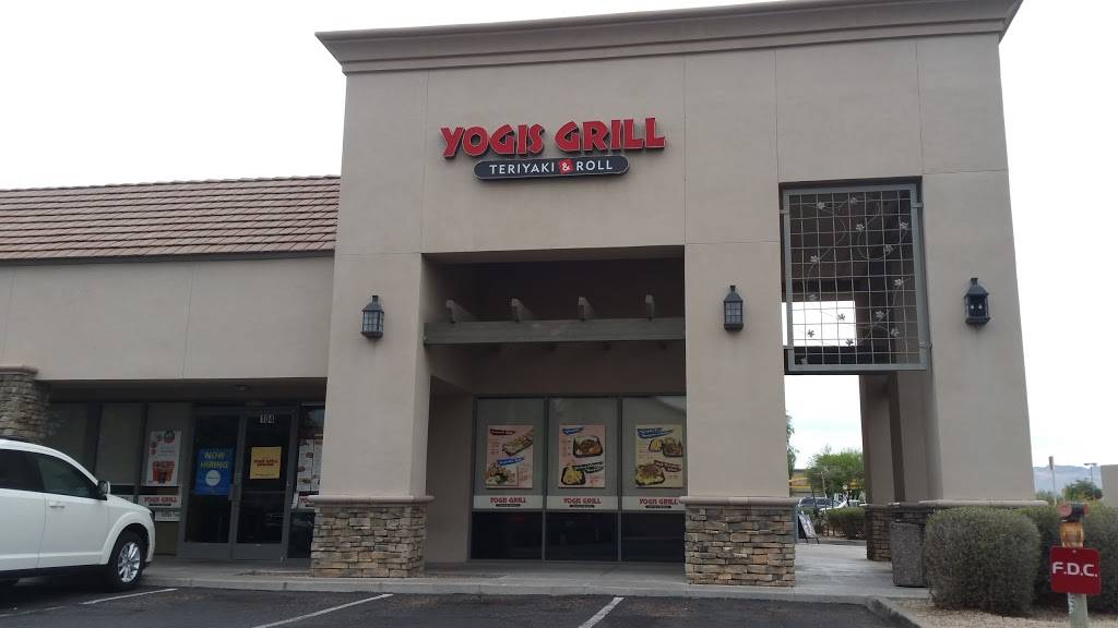 Yogis Grill | restaurant | 2043 S Ellsworth Rd #104, Mesa, AZ 85209, USA | 4803801213 OR +1 480-380-1213
