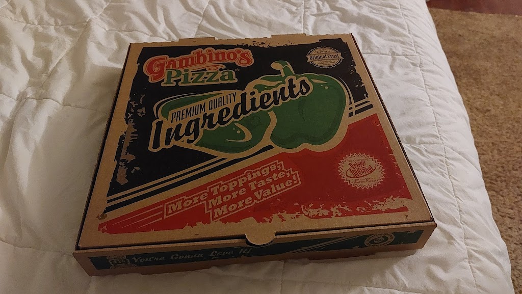 Gambinos Pizza | meal delivery | 1401 US-24, Wamego, KS 66547, USA | 7854567777 OR +1 785-456-7777