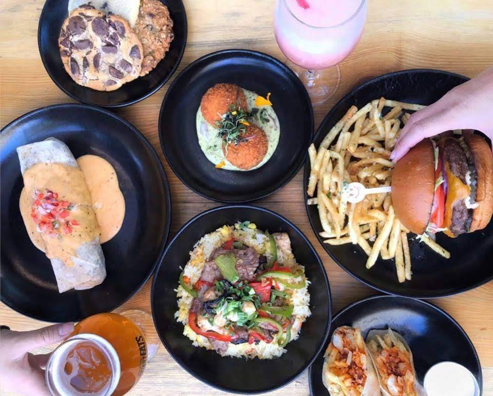 SkinnyFATS | restaurant | 3700 McKinney Ave Ste 140, Dallas, TX 75204, USA | 2147749951 OR +1 214-774-9951