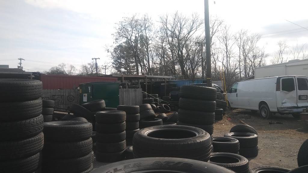 Nicks Famous Barbecue | restaurant | 2817 Clarksville Pike, Nashville, TN 37208, USA | 6152486365 OR +1 615-248-6365