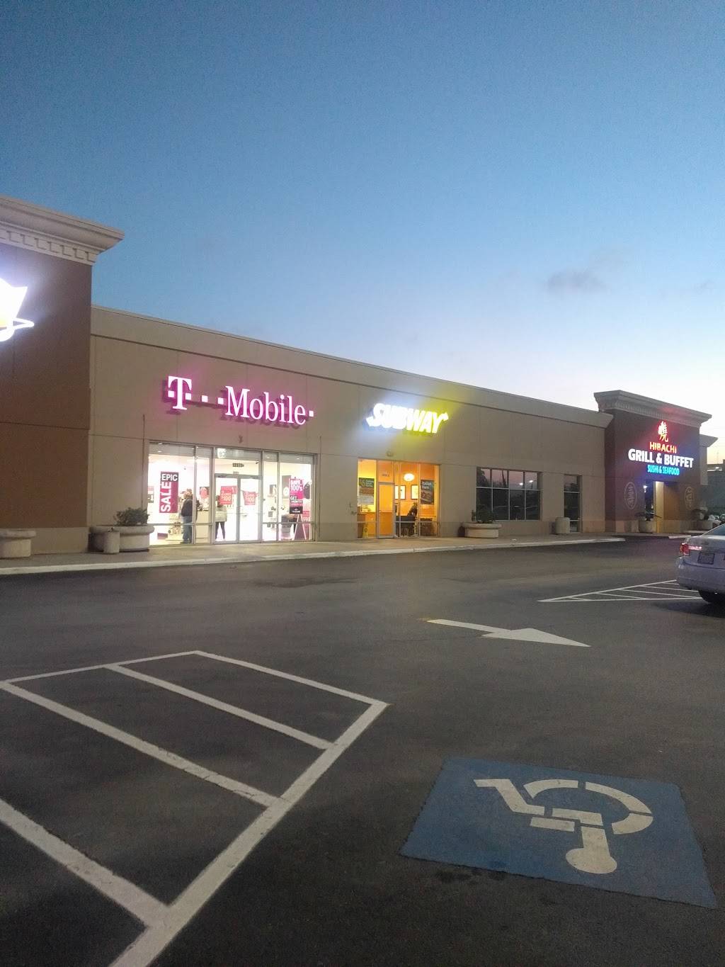 Subway Restaurants | restaurant | 12171 Katy Fwy #B, Houston, TX 77079, USA | 2815560600 OR +1 281-556-0600