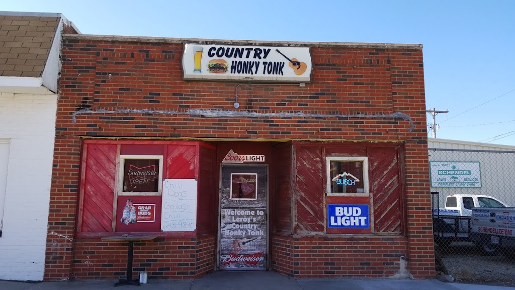 Country Honky Tonk | restaurant | 418 Broadway St, Concordia, KS 66901, USA | 7852439840 OR +1 785-243-9840