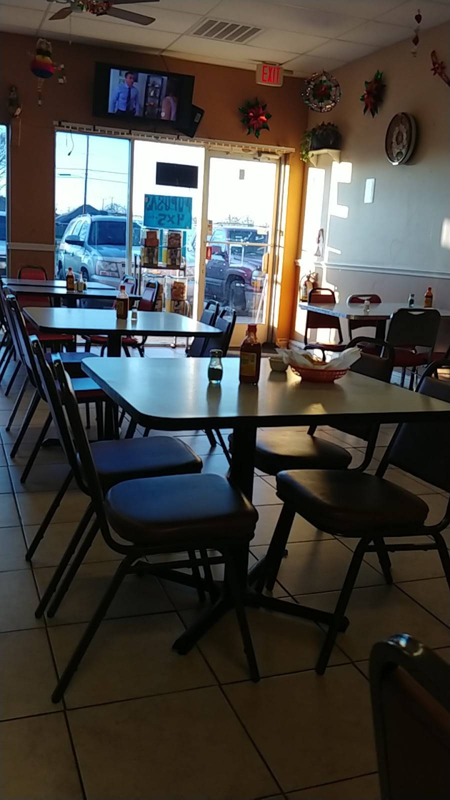 Pupuseria Beltran | restaurant | 1512 S Beltline Rd #8, Dallas, TX 75253, USA | 9722862686 OR +1 972-286-2686