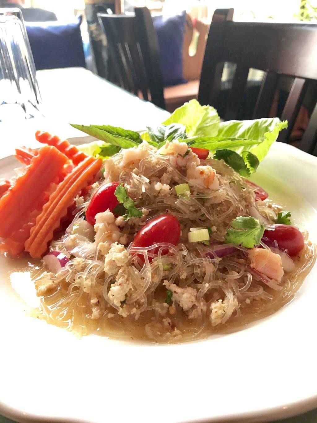 Prapaisri Thai Cuisine | restaurant | 2 E Ridgewood Ave, Ridgewood, NJ 07450, USA | 2016127797 OR +1 201-612-7797