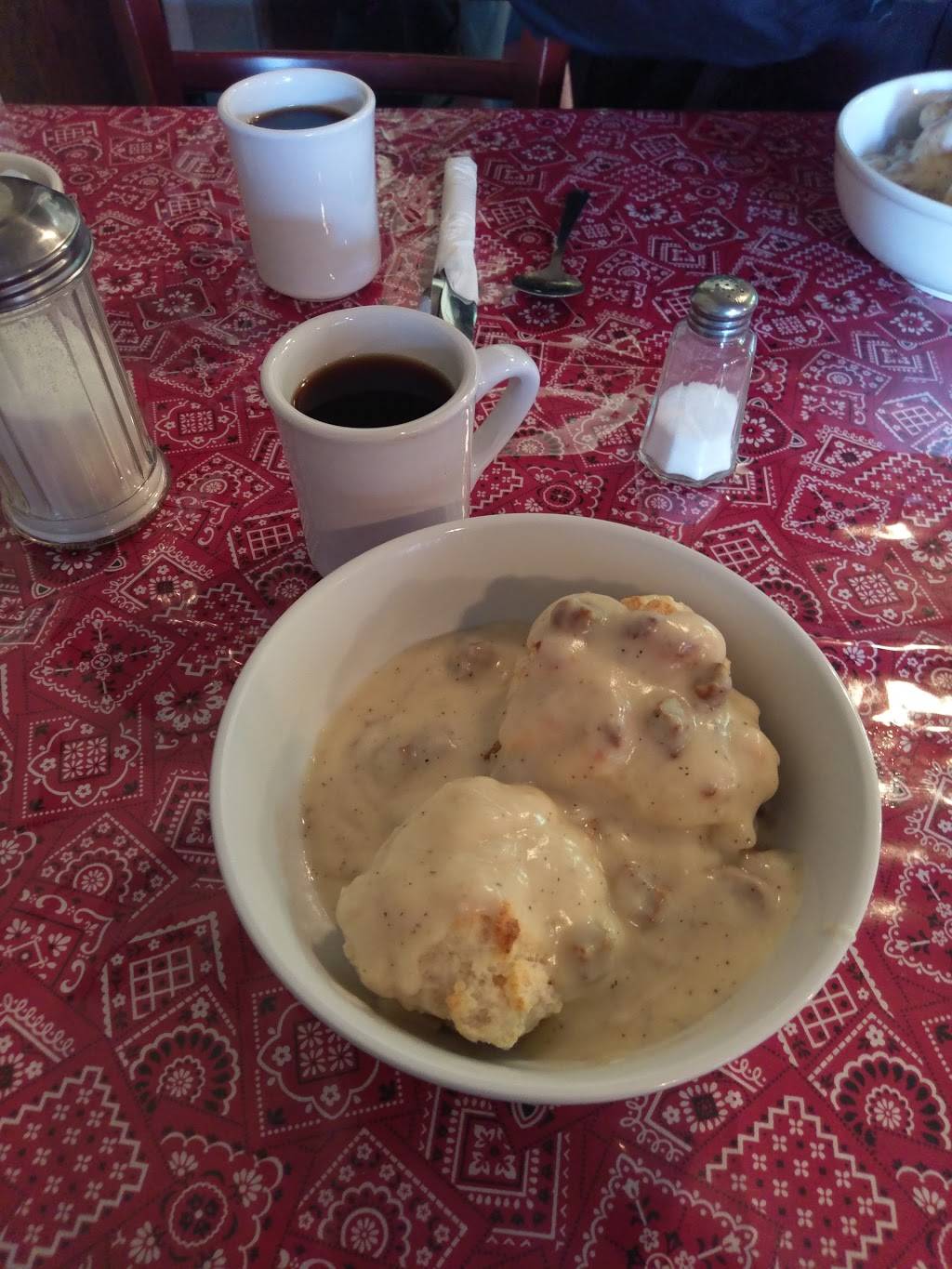 Eva Maes Cafe | restaurant | 6851 Airline Hwy, Tres Pinos, CA 95075, USA | 8316285009 OR +1 831-628-5009