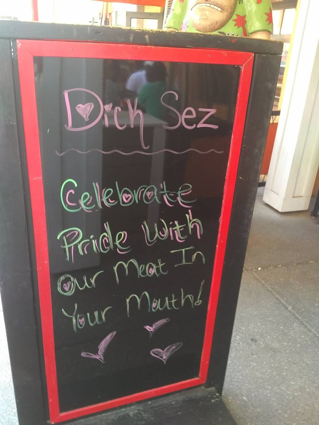 Dicks Last Resort - Indianapolis | restaurant | 111 W Maryland St, Indianapolis, IN 46225, USA | 3176082456 OR +1 317-608-2456