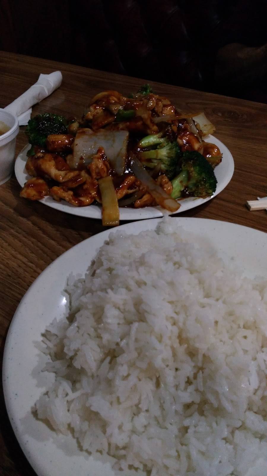 China House | restaurant | 3158 S 27th St, Milwaukee, WI 53215, USA | 4143830448 OR +1 414-383-0448