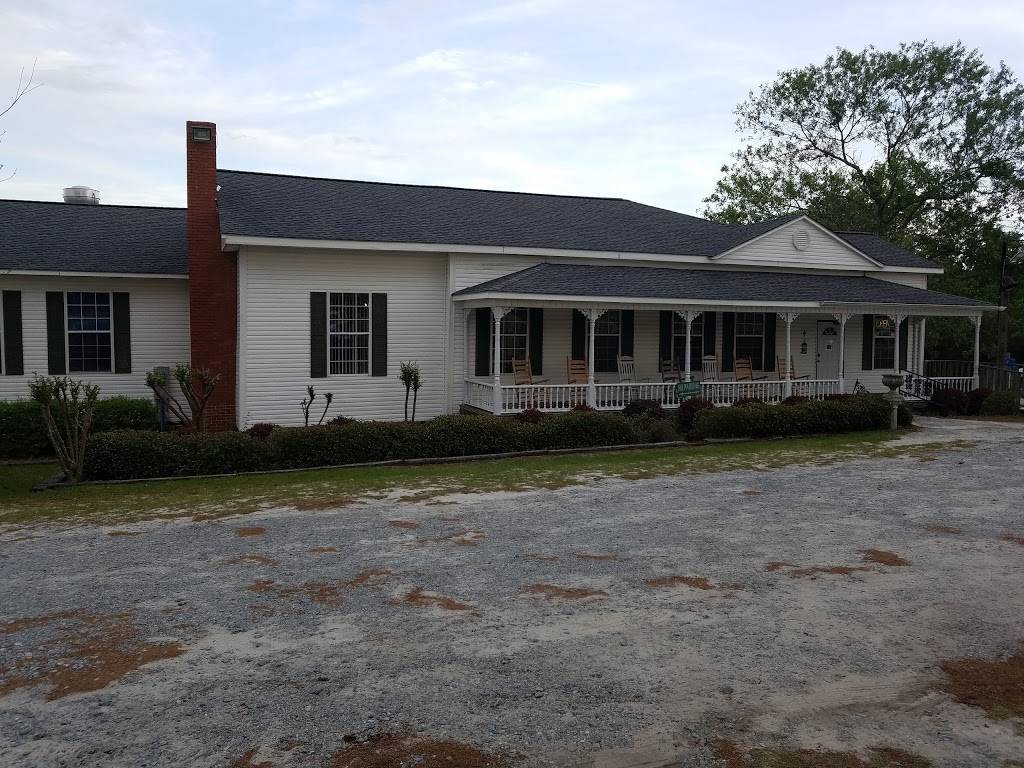 Barbara Deans Steakhouse | restaurant | 7460 Hatch Pkwy S, Baxley, GA 31513, USA | 9123660300 OR +1 912-366-0300