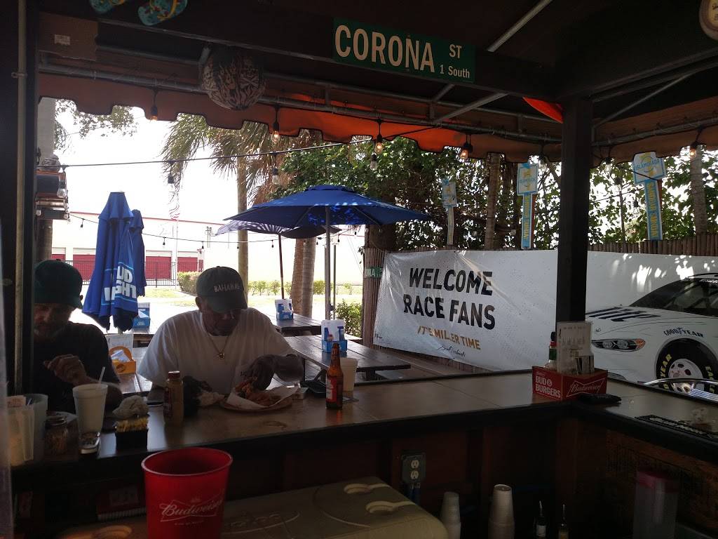 Flossies Bar & Grill | restaurant | 3985 Ravenswood Rd, Fort Lauderdale, FL 33312, USA | 9545839656 OR +1 954-583-9656