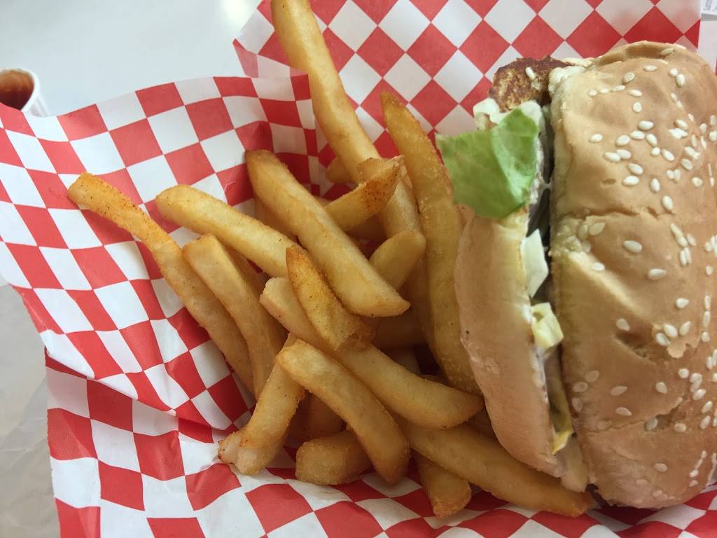 Lennys Burger | restaurant | 2545 W Glendale Ave, Phoenix, AZ 85051, USA | 6023471188 OR +1 602-347-1188