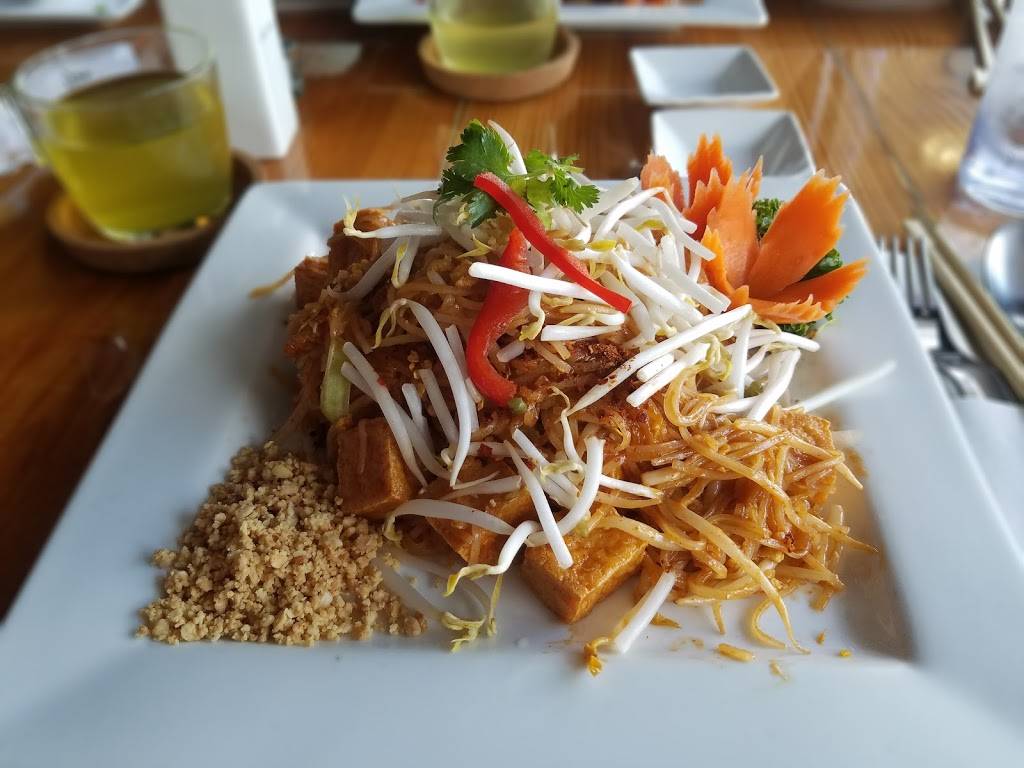 Urban Thai & Sushi | restaurant | 660 W Hallandale Beach Blvd, Hallandale Beach, FL 33009, USA | 9543998516 OR +1 954-399-8516