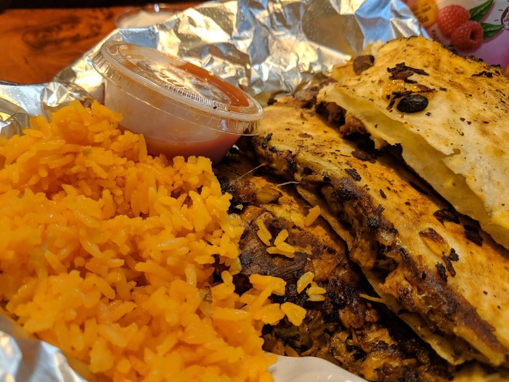 Darios | restaurant | 20 Academy St, Newark, NJ 07102, USA | 9737411106 OR +1 973-741-1106