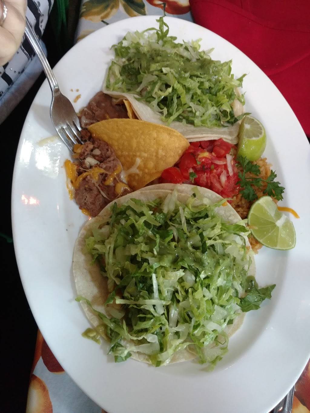 Whole Enchilada Restaurant | restaurant | 7902 CA-1, Moss Landing, CA 95039, USA | 8316333038 OR +1 831-633-3038