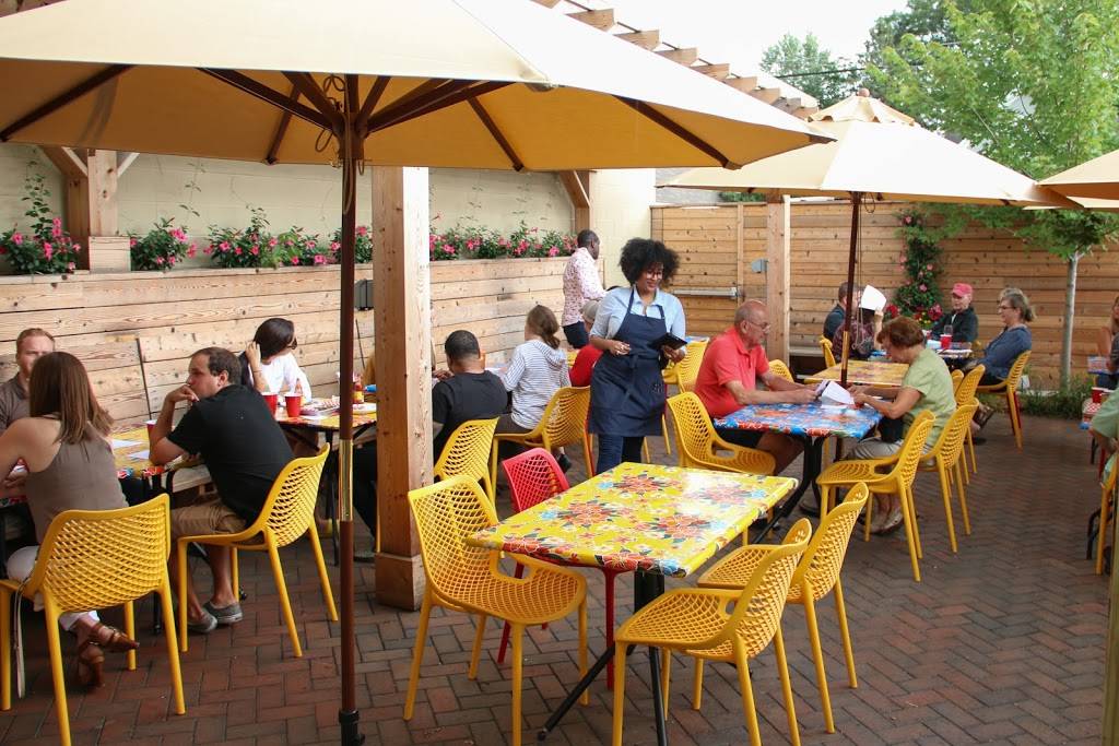 Grand Catch | restaurant | 1672 Grand Ave, St Paul, MN 55105, USA | 6513488541 OR +1 651-348-8541