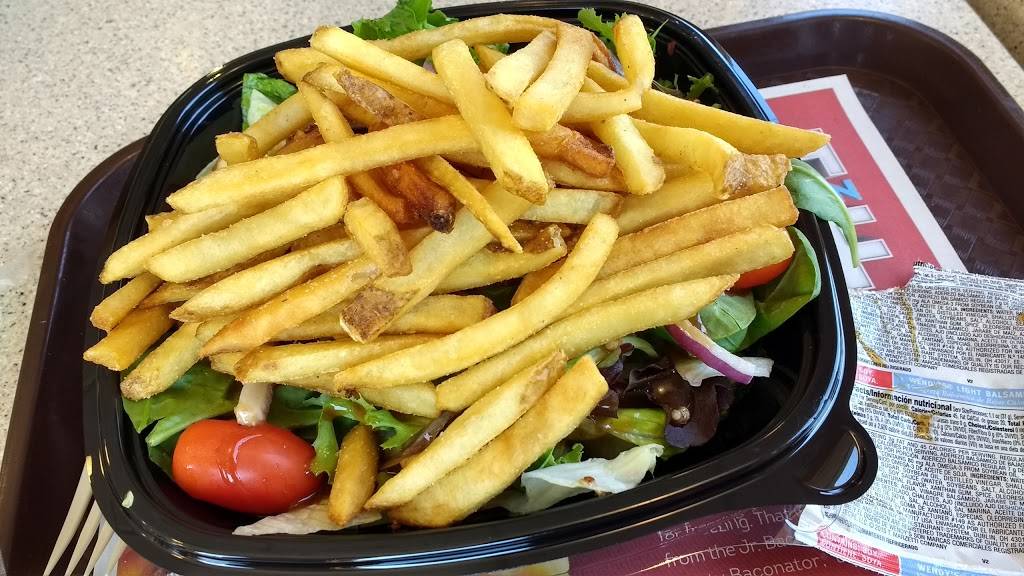 Wendys | restaurant | 976 N Henderson St, Galesburg, IL 61401, USA | 3093427011 OR +1 309-342-7011