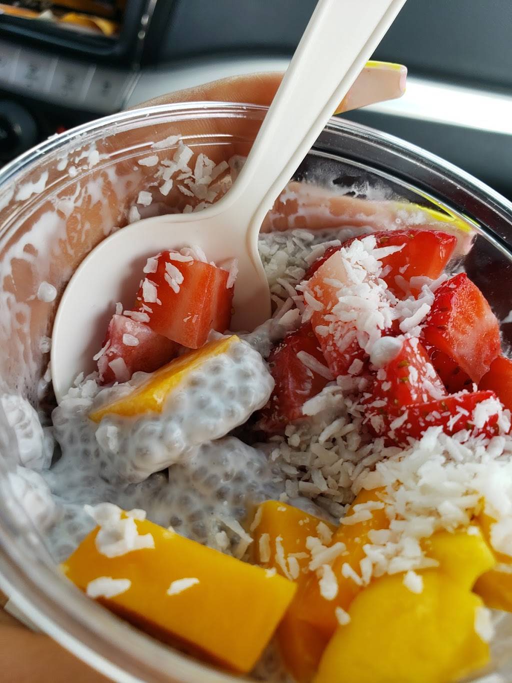 Freshii | restaurant | 224 Ritson Rd N, Oshawa, ON L1G 0B2, Canada | 2893161017 OR +1 289-316-1017