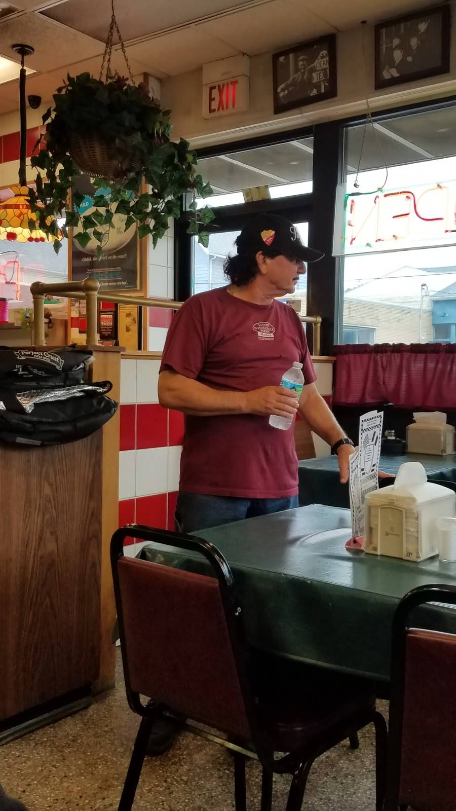 Brothers Pizza | restaurant | 760 E Market St, Warren, OH 44481, USA | 3303926000 OR +1 330-392-6000