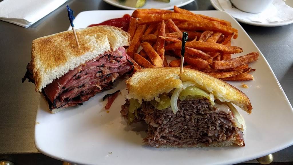 Lovis Delicatessen | bakery | 24005 Calabasas Rd, Calabasas, CA 91302, USA | 8182238777 OR +1 818-223-8777