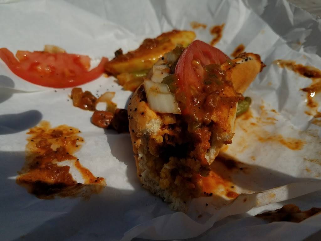 Fat Johnnies Famous Red Hots | restaurant | 7242 S Western Ave, Chicago, IL 60636, USA | 7736338196 OR +1 773-633-8196