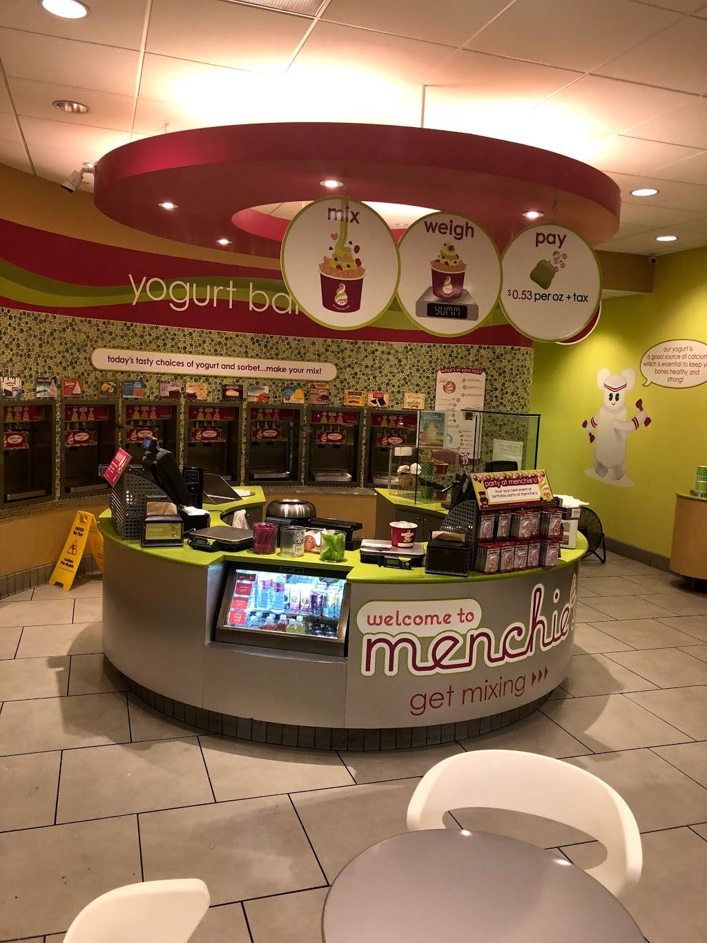 Menchies Frozen Yogurt | bakery | 1759 S, Alameda St Ste 102, Compton, CA 90220, USA | 3105377678 OR +1 310-537-7678