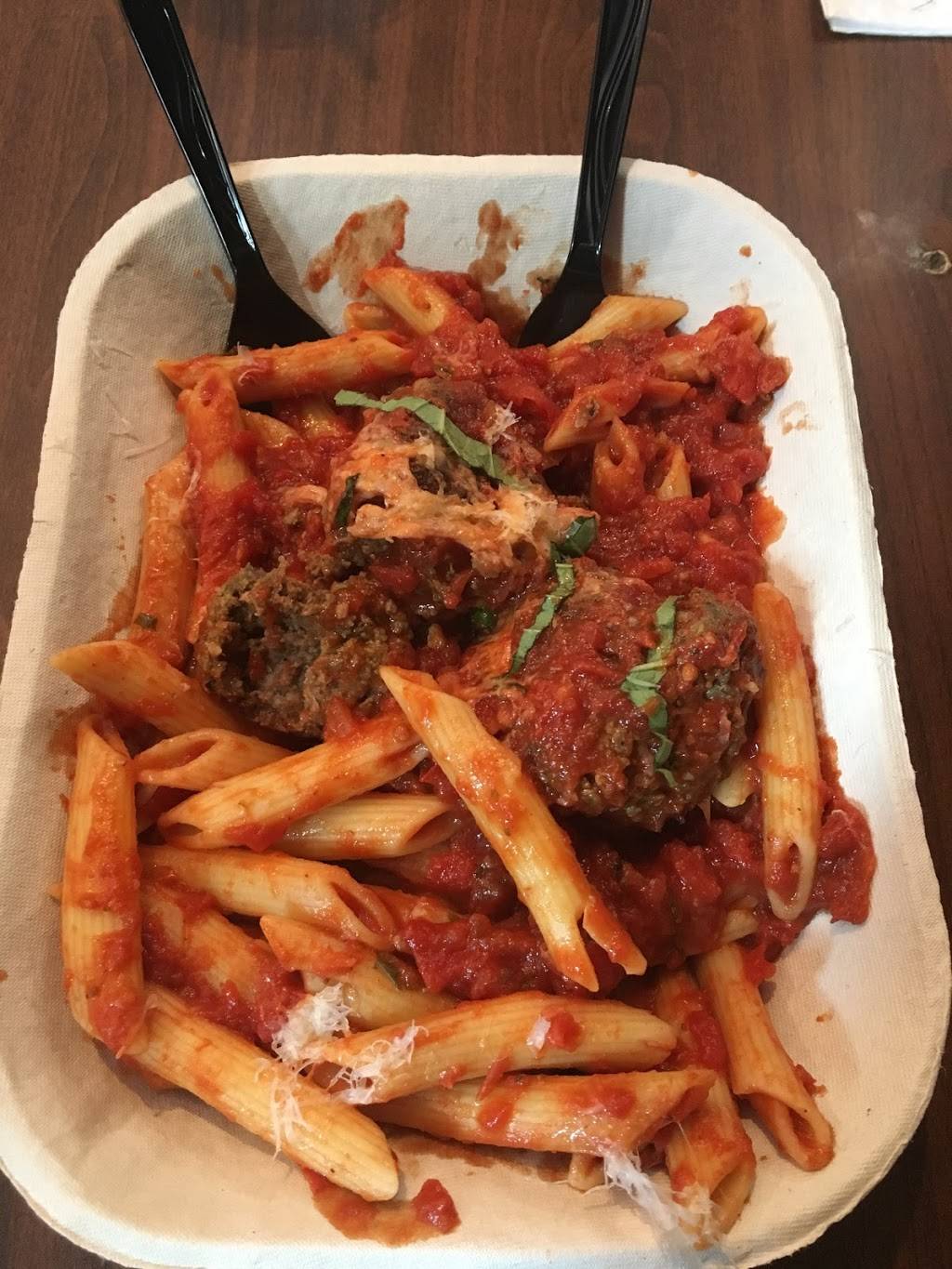 Balls Of Glory | restaurant | 15 Loudoun St SE, Leesburg, VA 20175, USA | 5718883600 OR +1 571-888-3600