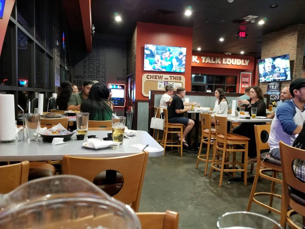 Buffalo Wings & Rings | restaurant | 12375 Base Line Rd, Rancho Cucamonga, CA 91739, USA | 9094631300 OR +1 909-463-1300