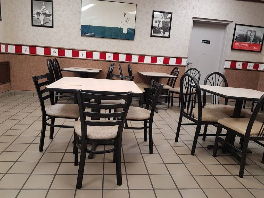 KFC | restaurant | 1705 N, Emmet St N, Charlottesville, VA 22901, USA | 4342955158 OR +1 434-295-5158