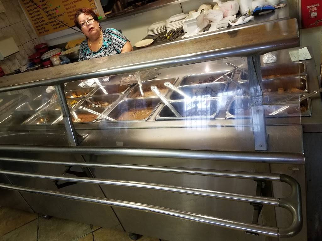 Jays Cafeteria | restaurant | 5432 Enrique M. Barrera Pkwy, San Antonio, TX 78227, USA | 2104350307 OR +1 210-435-0307