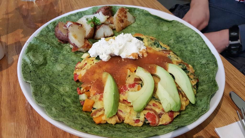 Simple Cafe Milwaukee | restaurant | 2124 N Farwell Ave, Milwaukee, WI 53202, USA | 4142712124 OR +1 414-271-2124