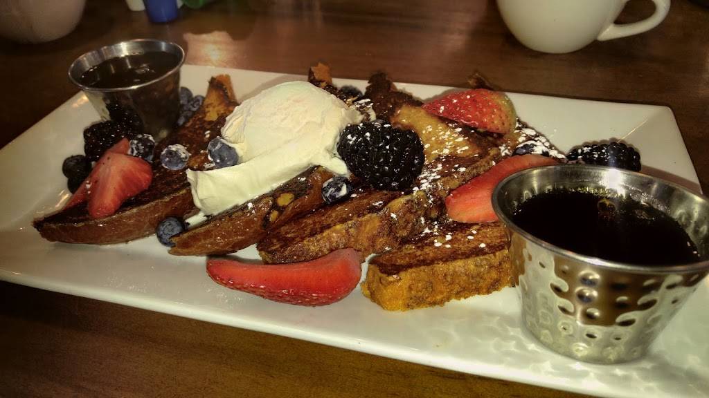 Childers Eatery - Junction City | restaurant | 5805 N Humboldt Ave #5, Peoria, IL 61614, USA | 3099664035 OR +1 309-966-4035