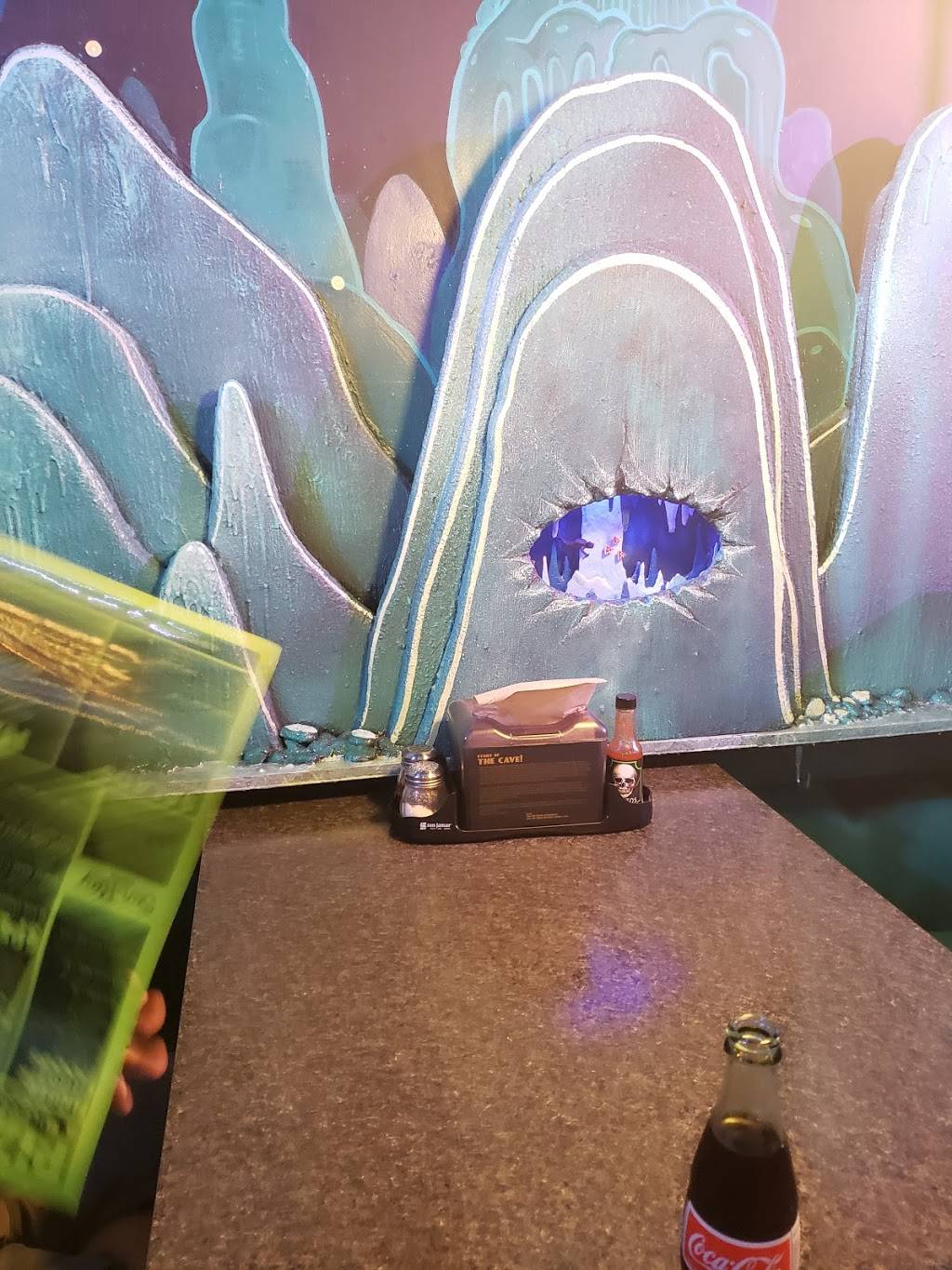 Sun-Ray Cinemas Pizza Cave | restaurant | 1018 Park St, Jacksonville, FL 32204, USA | 9043590049 OR +1 904-359-0049