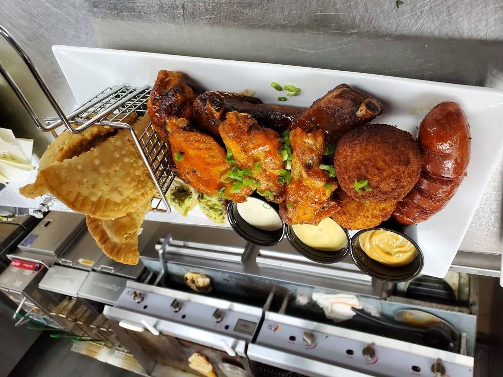 Izlas Latin Cuisine | restaurant | 2725 N American St, Philadelphia, PA 19133, USA | 2674595327 OR +1 267-459-5327