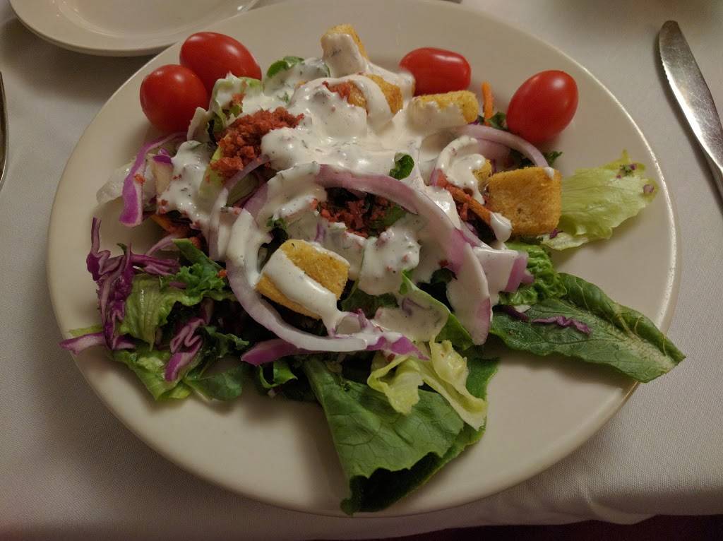 Coach & Four | restaurant | 5206 Williamson Rd, Roanoke, VA 24012, USA | 5403624220 OR +1 540-362-4220