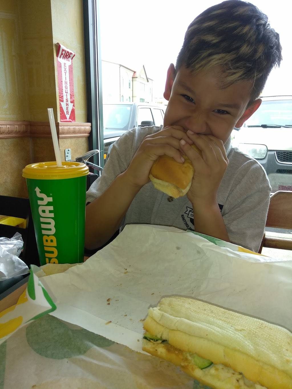 Subway Restaurants | restaurant | 5301 W Cermak Rd, Cicero, IL 60804, USA | 7082227777 OR +1 708-222-7777