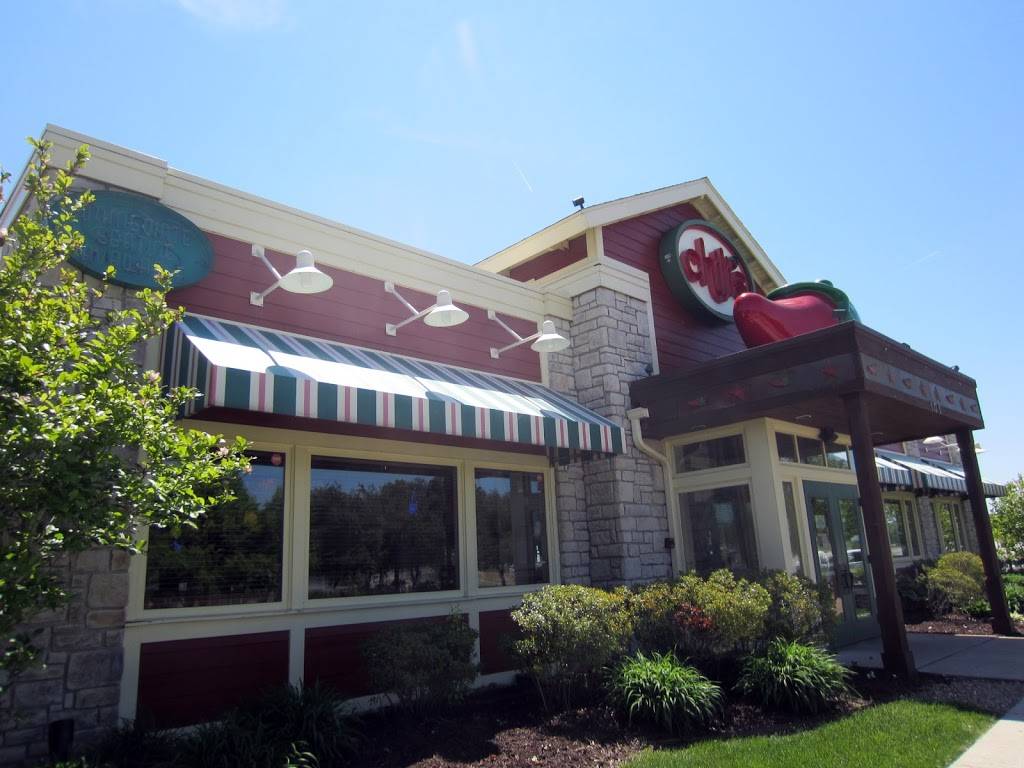 Chilis Grill & Bar | restaurant | 101 Westfield Dr, St Peters, MO 63376, USA | 6363974447 OR +1 636-397-4447