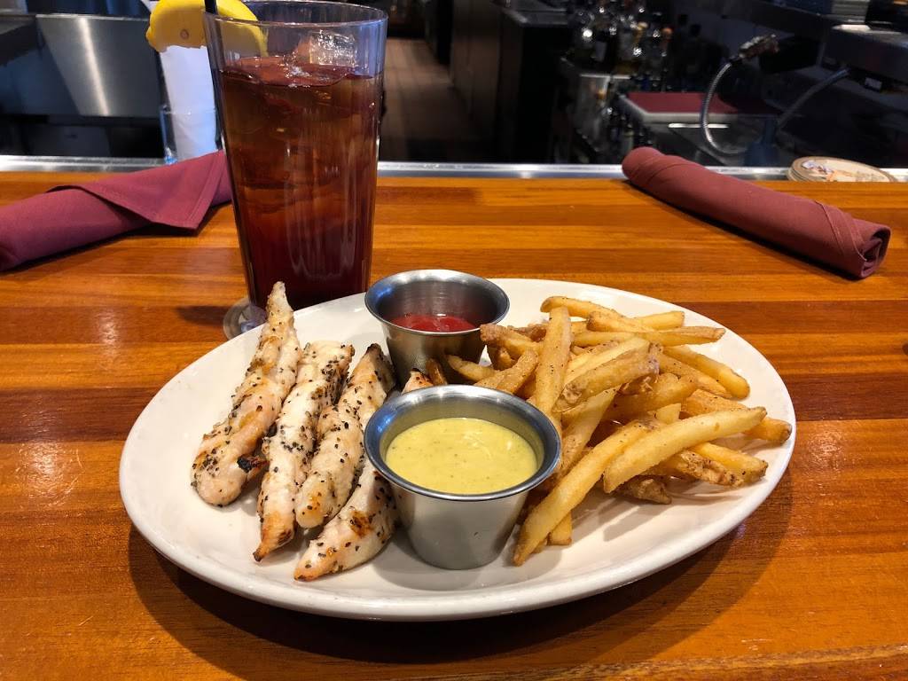 Twin Peaks Wheeling | restaurant | 781 N Milwaukee Ave, Wheeling, IL 60090, USA | 8474594049 OR +1 847-459-4049