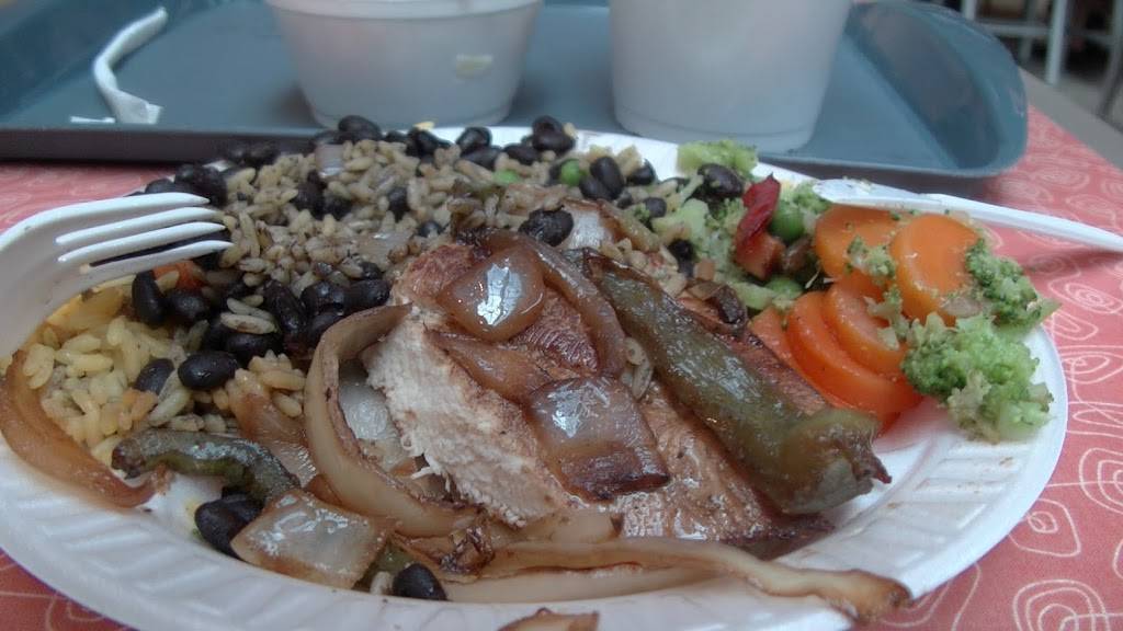 Latin Grill | restaurant | 11401 NW 12th St, Miami, FL 33172, USA | 3057189192 OR +1 305-718-9192