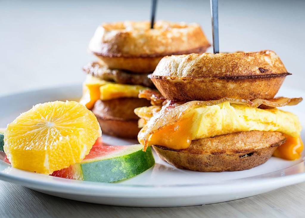 Chicago Waffles | restaurant | 1400 S Michigan Ave, Chicago, IL 60605, USA | 3128548572 OR +1 312-854-8572