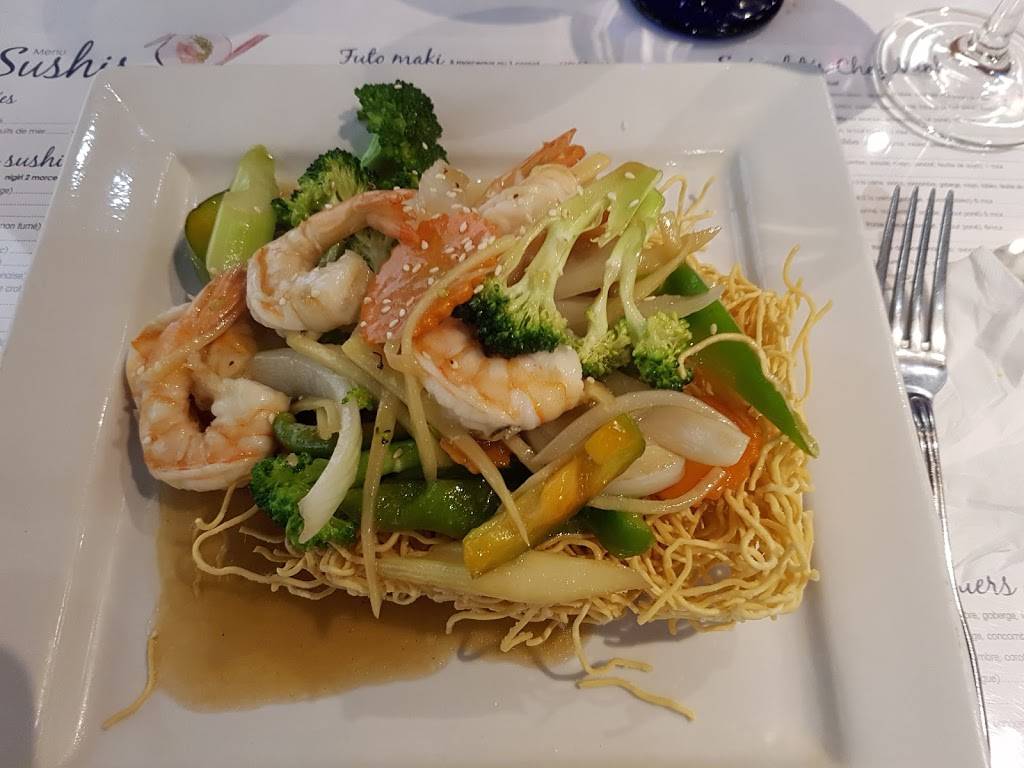Chez Minh | restaurant | 4721 Boulevard des Laurentides, Laval, QC H7K 3G4, Canada | 4509339368 OR +1 450-933-9368