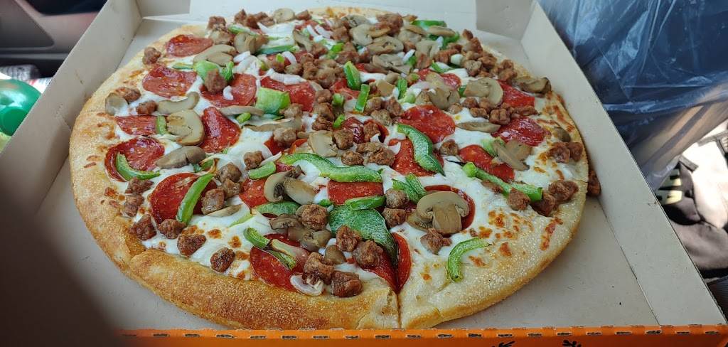 Little Caesars Pizza | meal takeaway | 500 Mt Elliott St, Detroit, MI 48207, USA | 3135688890 OR +1 313-568-8890