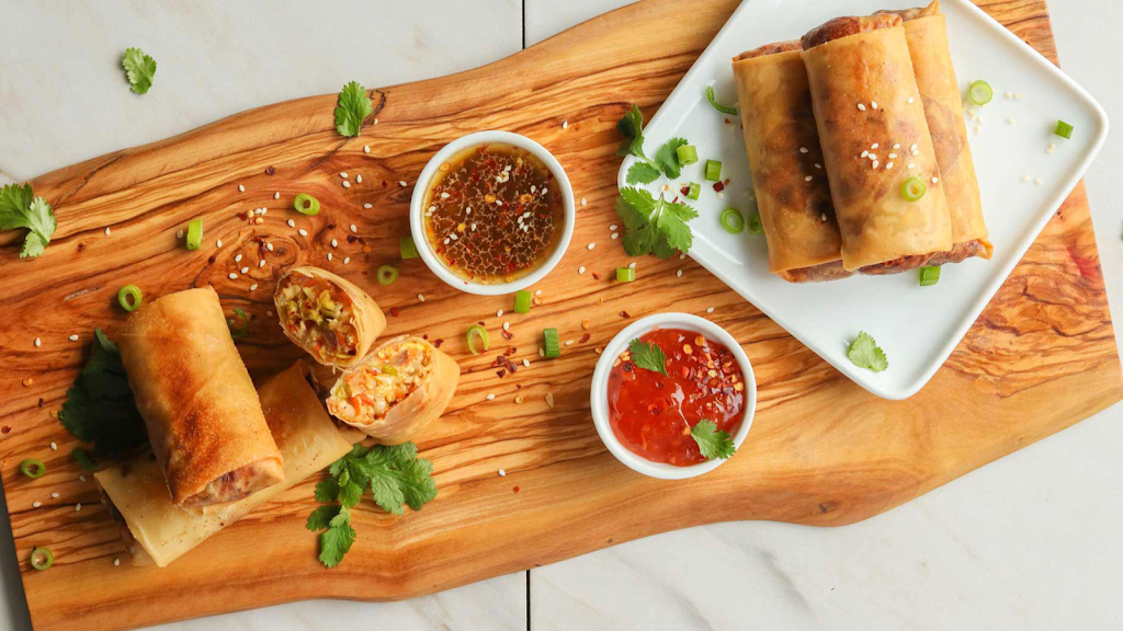 Hot Spots Eat Fresh | restaurant | 3520 E McKinney St, Denton, TX 76209, USA | 9408081008 OR +1 940-808-1008