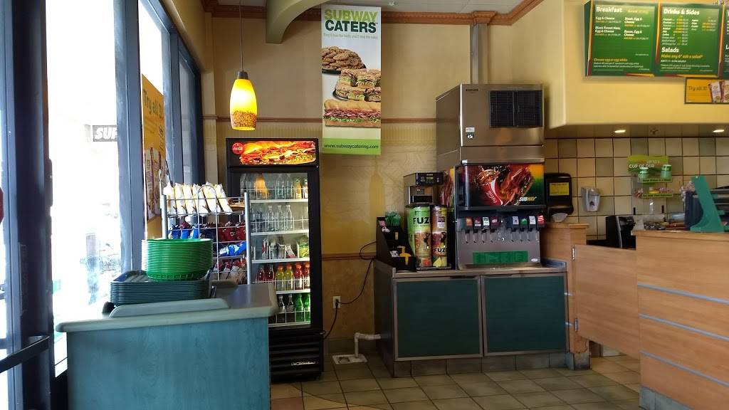 Subway | restaurant | 186 N 12th Ave, Hanford, CA 93230, USA | 5595850416 OR +1 559-585-0416
